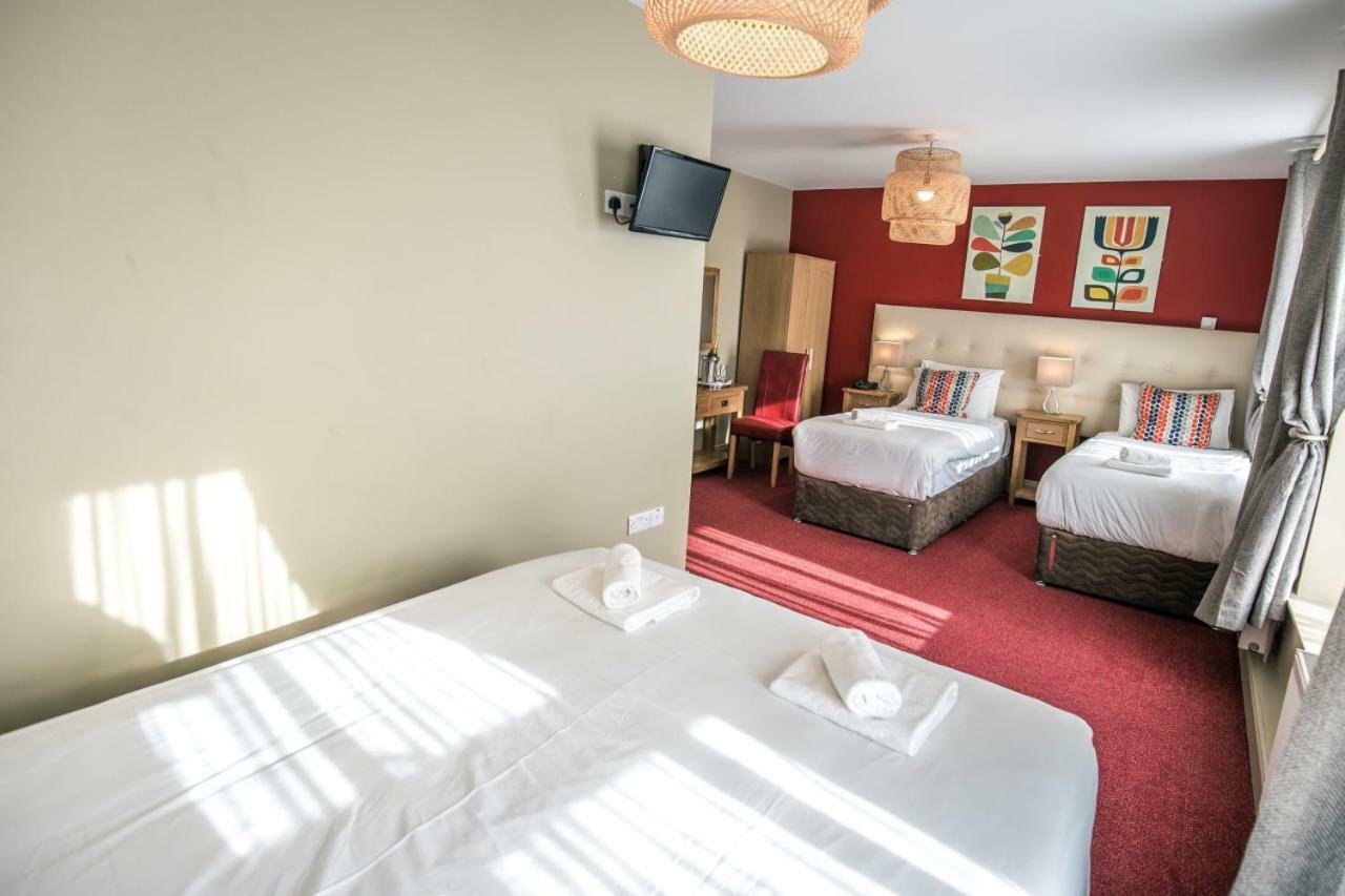 Mc Kevitts Village Hotel Карлингфорд Экстерьер фото