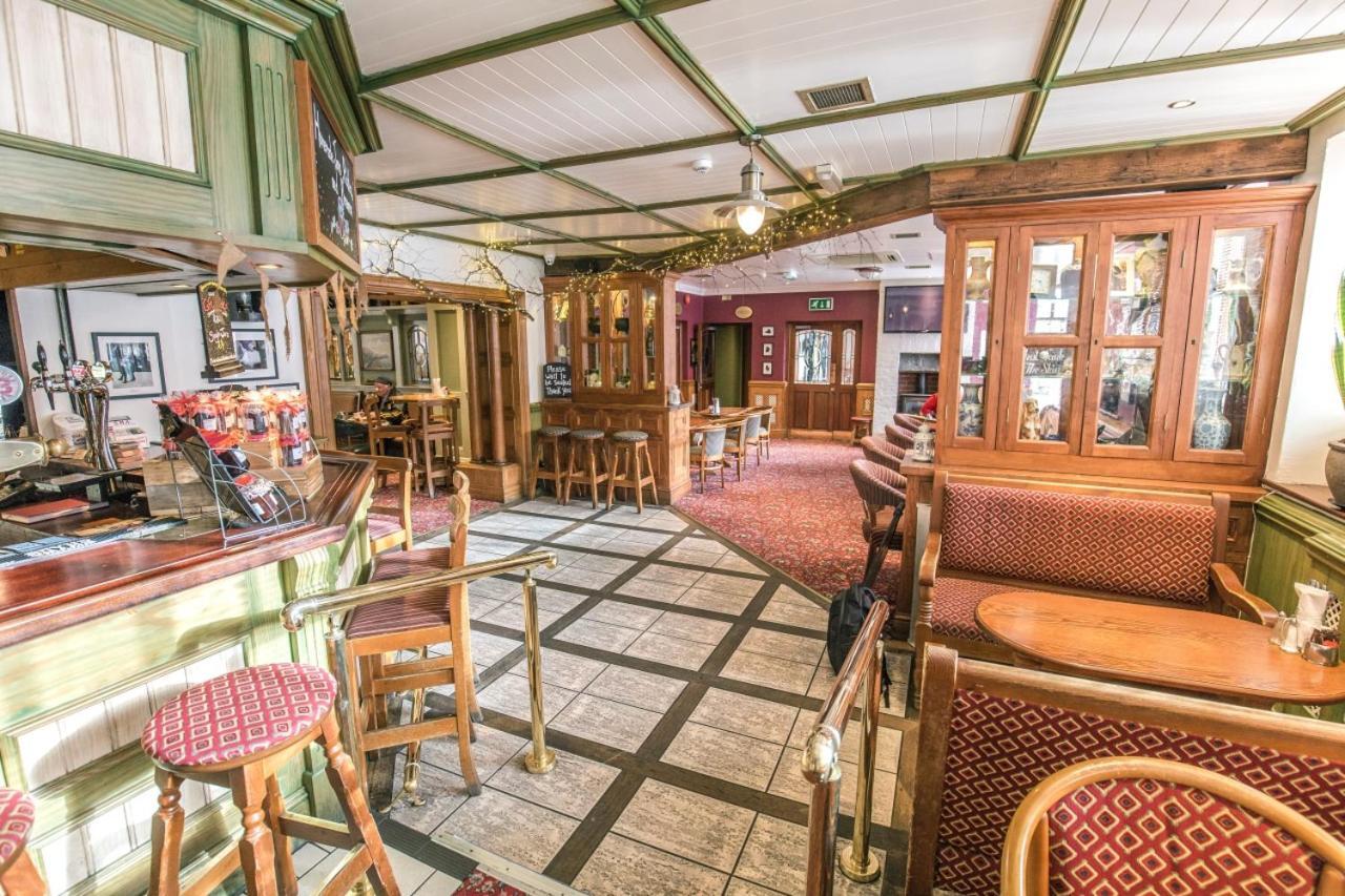 Mc Kevitts Village Hotel Карлингфорд Экстерьер фото